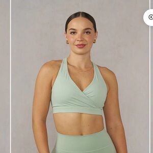 YoungLA Motion Wrap Sports Bra Size Small Mint Green